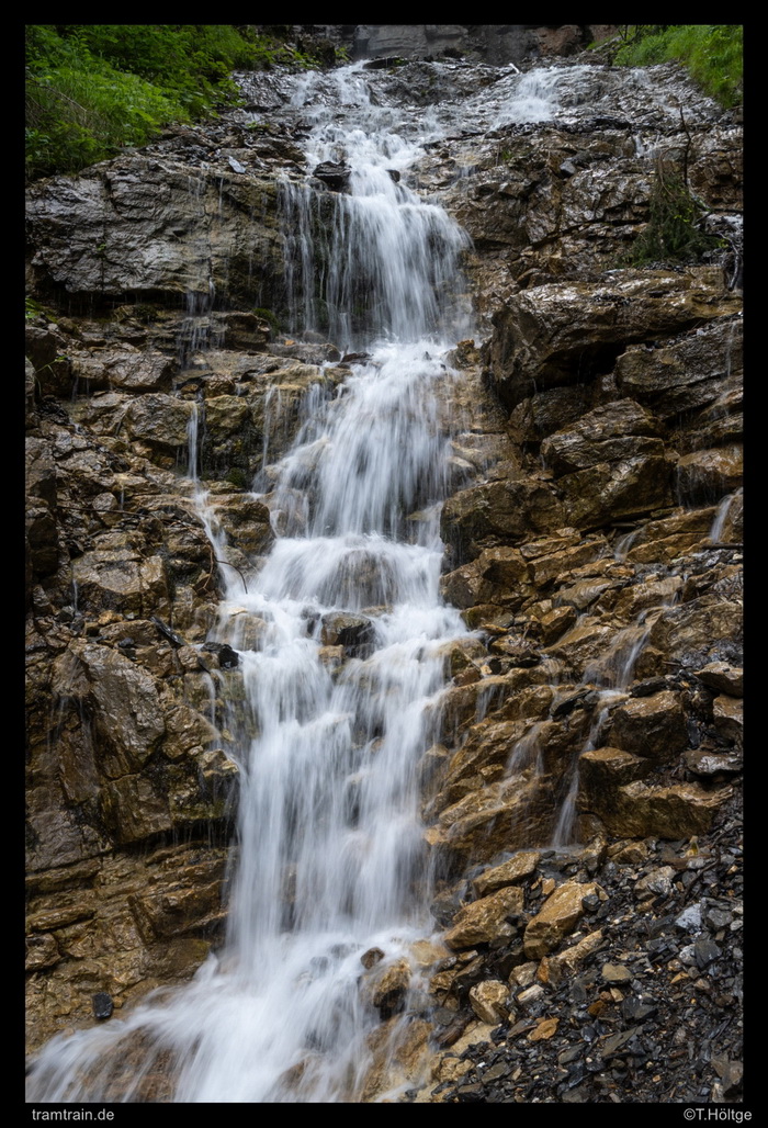 https://www.tramtrain-bilder.de/wp-content/Bilder/2025/T2025-06-23_025-Lauterbrunnental-Wasserfall_DSO.jpg