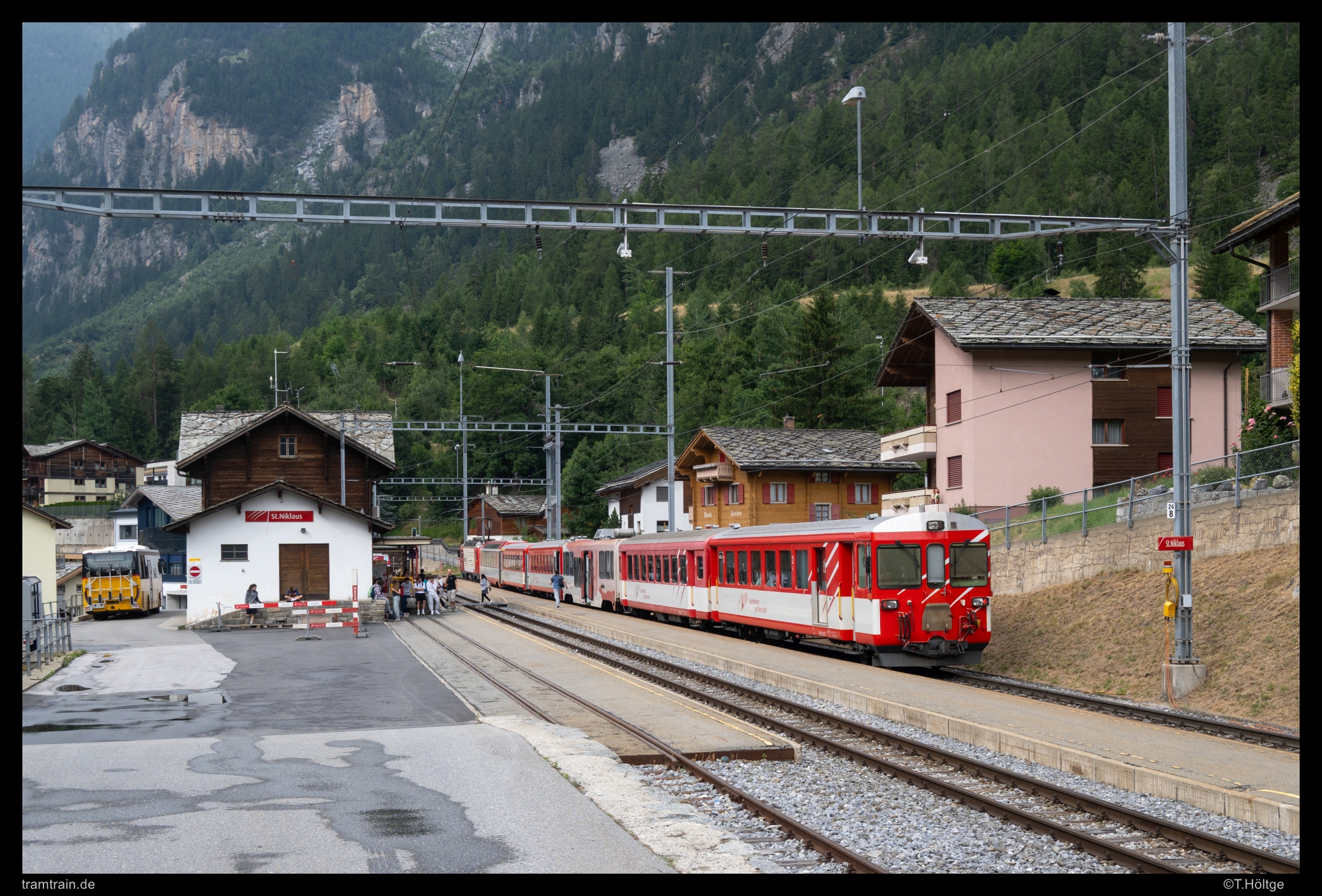 https://www.tramtrain-bilder.de/wp-content/Bilder/2025/T2025-06-26_001-MGB-5-St-Niklaus.jpg