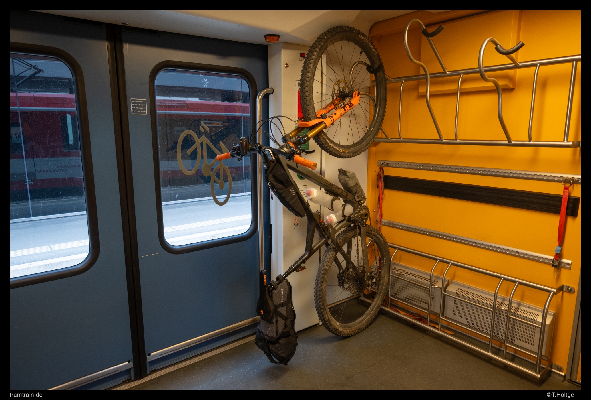 https://www.tramtrain-bilder.de/wp-content/Bilder/2025/T2025-06-26_025-MGB-Visp-Münster.jpg